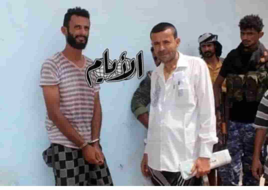 شرطة لحج تلقي القبض على الفار من وجه العدالة المتهم بقتل اسرة كاملة بعدن 