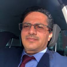 قيادي حوثي منشق يكشف عن حقيقة المهمة الموكلة لسفير إيران بصنعاء وحقيقة شخصيتة،وسجله الإجرامي. 