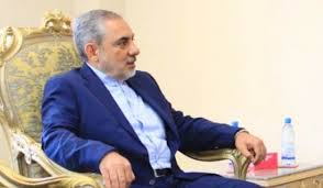 سفير الحوثيين يظهر من وسط دمشق .. كيف خرج من صنعاء ومن الذي ساعدة في الوصول إلى دمشق ..!!