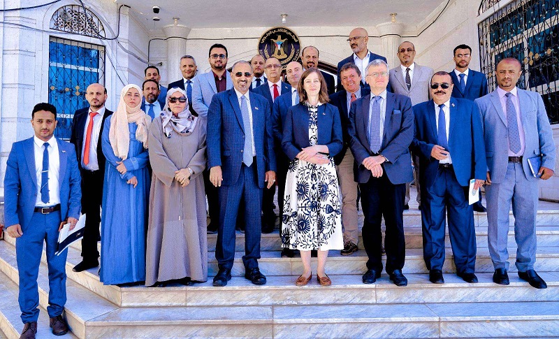 سفراء الإتحاد الأوروبي يؤكدون لعيدروس الزبيدي دعمهم لوحدة اليمن وسلامة أراضية