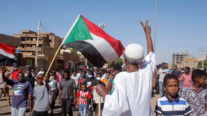 السودان : بدء إطلاق سراح المعتقلين السياسيين وسط هدوء بالخرطوم