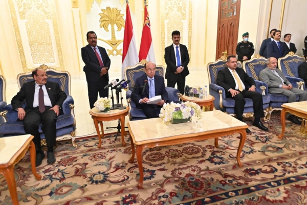 الرئيس هادي يوجه دعوه للحوثيين يدعو دول الخليج لتقديم حزمة اقتصادية عاجلة لليمن