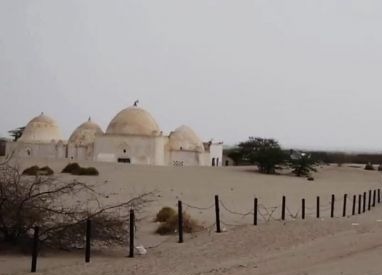 استشهاد واصابة 4 مدنيين في قصف حوثي استهدف مسجداً جنوب الحديدة