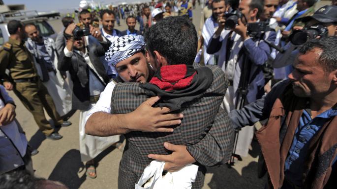 الحوثيون يرفضون بحث مصير الصحافيين وقحطان ضمن مفاوضات الأسرى