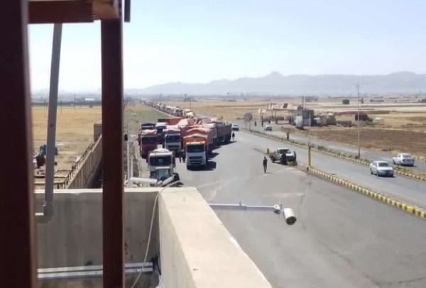 بعد الوقود.. الحوثيون يفرضون جرعة سعرية في موازين الشاحنات التجارية